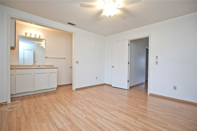 5905 Sara Street A, Fayetteville, AR 72704