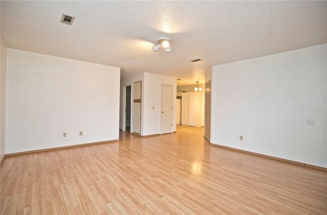 5905 Sara Street A, Fayetteville, AR 72704