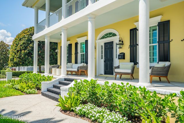 1212 S Riverside Drive, New Smyrna Beach, FL 32168