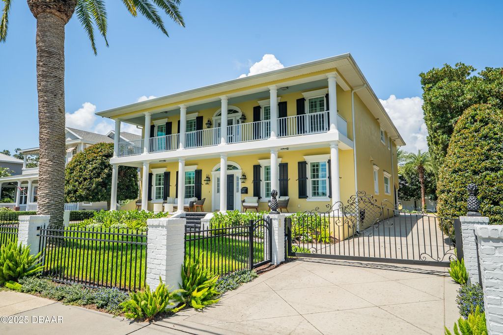 1212 S Riverside Drive, New Smyrna Beach, FL 32168