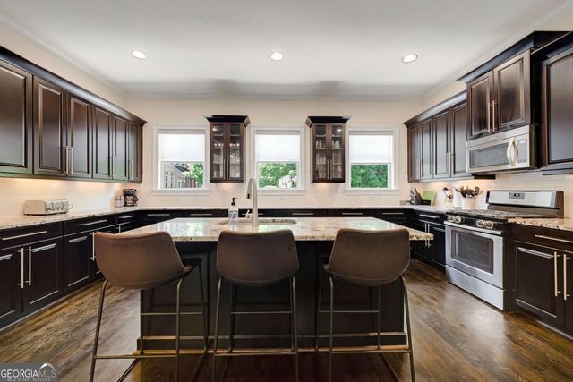 909 Dumaine Trace, Sandy Springs, GA 30328