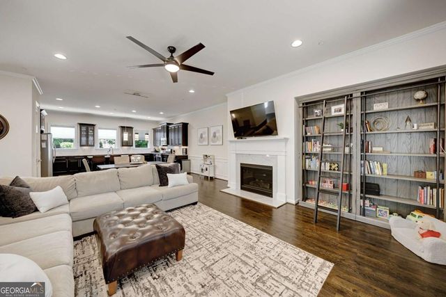 909 Dumaine Trace, Sandy Springs, GA 30328