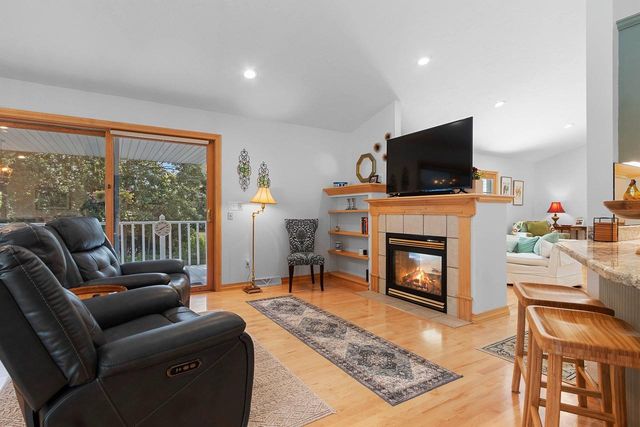 576 ST MARYS STREET, De Pere, WI 54115