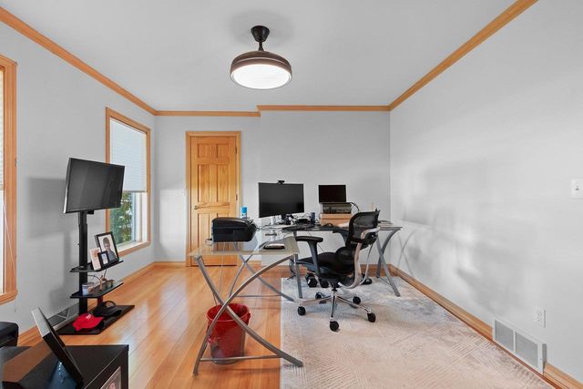 576 ST MARYS STREET, De Pere, WI 54115