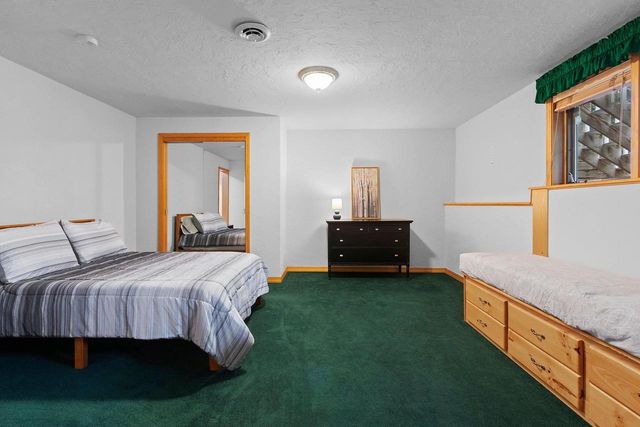 576 ST MARYS STREET, De Pere, WI 54115