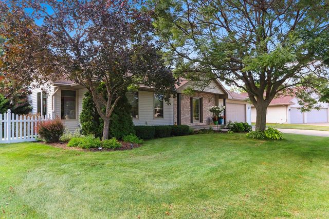 576 ST MARYS STREET, De Pere, WI 54115