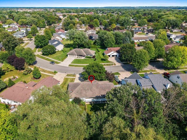 576 ST MARYS STREET, De Pere, WI 54115