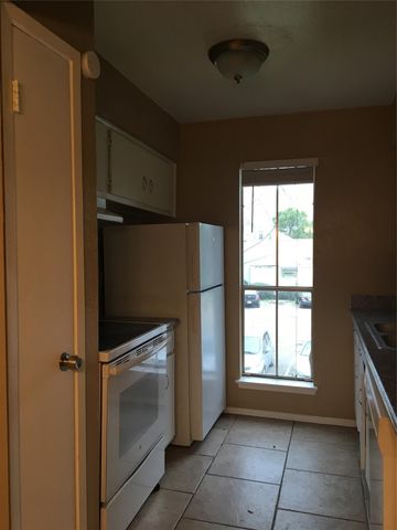 5625 Antoine Drive 102, Houston, TX 77091