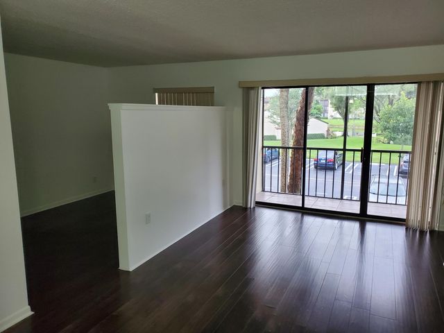 603 Sea Pine Way B2, Greenacres, FL 33415