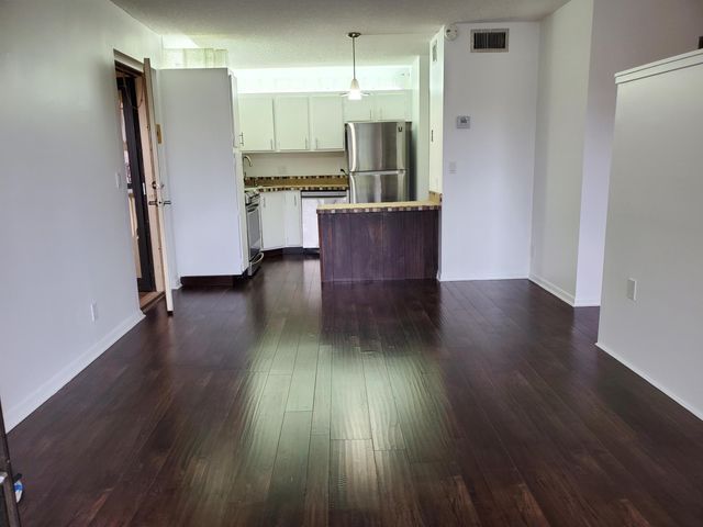 603 Sea Pine Way B2, Greenacres, FL 33415
