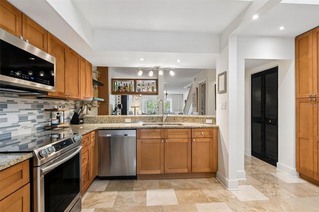 2599 DOLLY BAY DRIVE 302, Palm Harbor, FL 34684