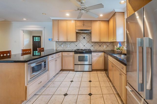 3110 Randall Street, Houston, TX 77018