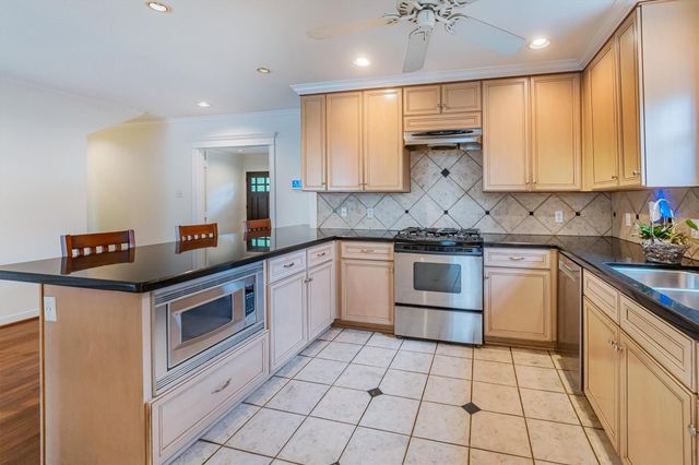 3110 Randall Street, Houston, TX 77018