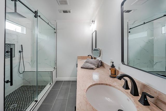 3110 Randall Street, Houston, TX 77018