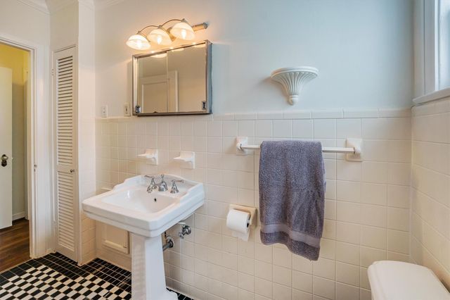 3110 Randall Street, Houston, TX 77018