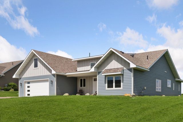25617 Cedar Lane, New Prague, MN 56071