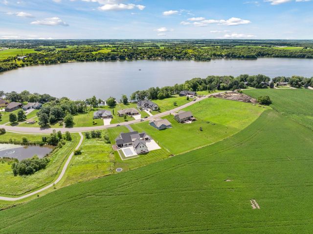 25617 Cedar Lane, New Prague, MN 56071