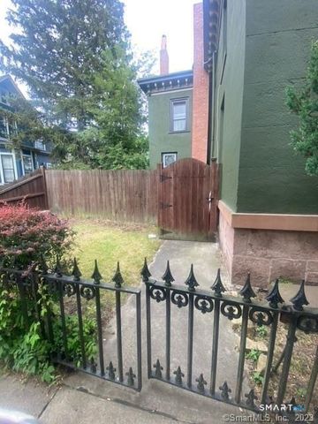 37 East Pearl Street, New Haven, CT 06513