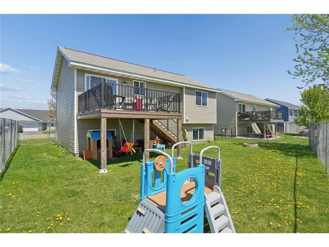1314 Blue Jay Place, New Richmond, WI 54017