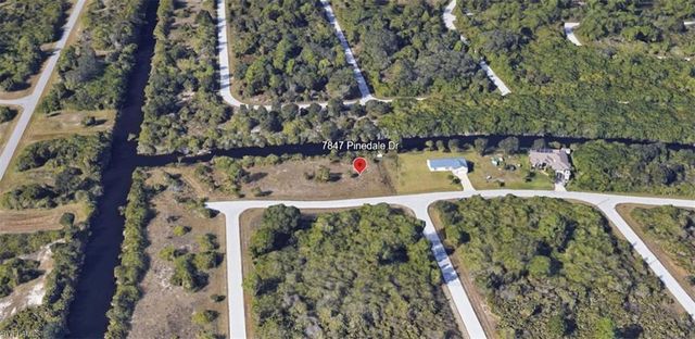 7847 Pinedale DR, Port Charlotte, FL 33981