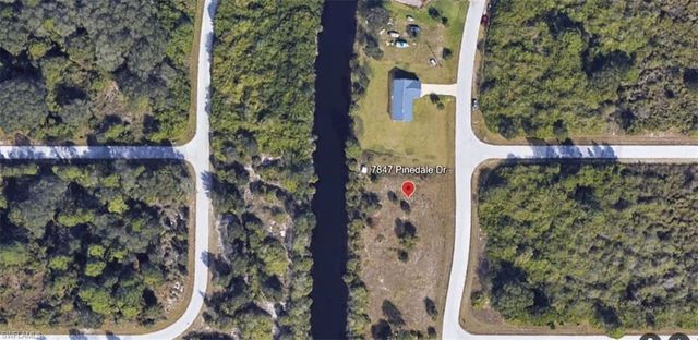 7847 Pinedale DR, Port Charlotte, FL 33981