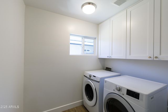 4427 E TURNEY Avenue, Phoenix, AZ 85018