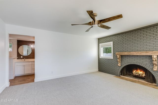 4427 E TURNEY Avenue, Phoenix, AZ 85018