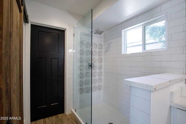 4427 E TURNEY Avenue, Phoenix, AZ 85018