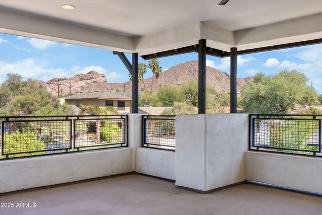 4427 E TURNEY Avenue, Phoenix, AZ 85018