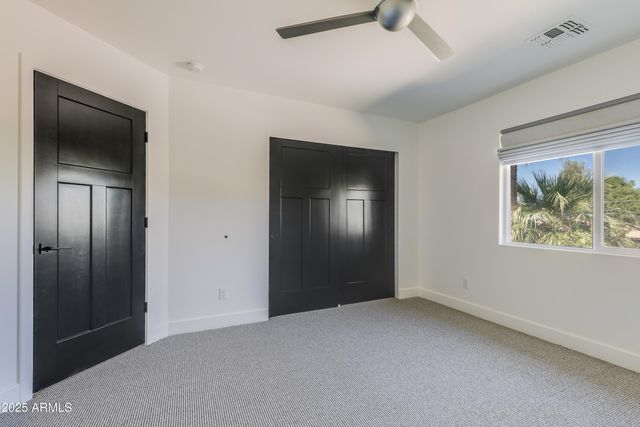 4427 E TURNEY Avenue, Phoenix, AZ 85018