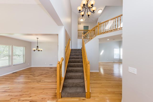 7416 Maynooth Drive, Dublin, OH 43017