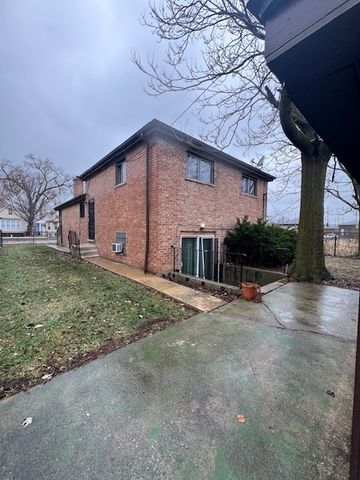 8815 S Halsted Street, Chicago, IL 60620