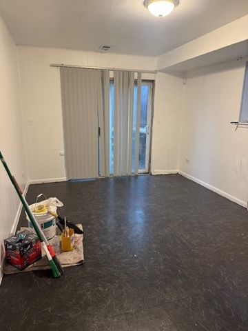 8815 S Halsted Street, Chicago, IL 60620