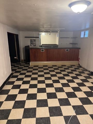 8815 S Halsted Street, Chicago, IL 60620