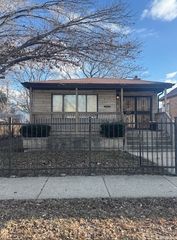 8815 S Halsted Street, Chicago, IL 60620