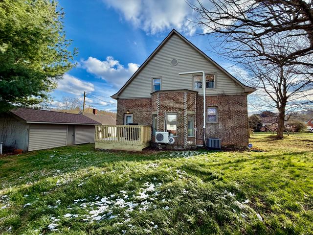 300 W Main Street, Mt Vernon, KY 40456