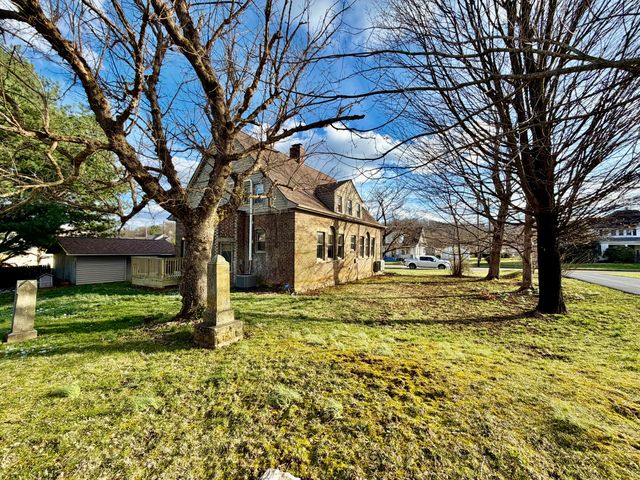 300 W Main Street, Mt Vernon, KY 40456