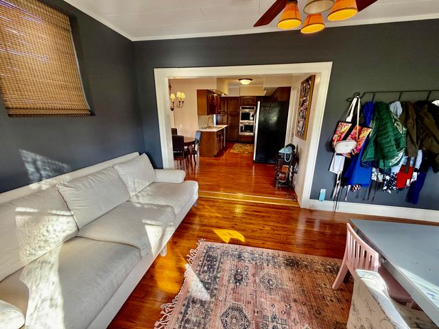 300 W Main Street, Mt Vernon, KY 40456