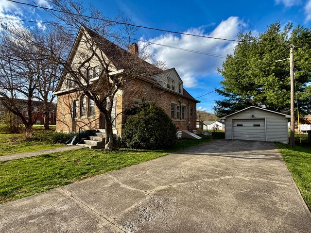 300 W Main Street, Mt Vernon, KY 40456