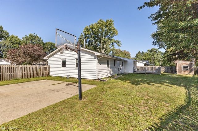 5847 Clement Drive, Lorain, OH 44053
