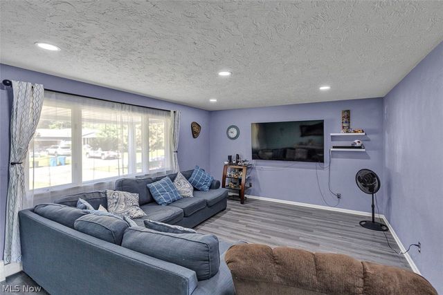 5847 Clement Drive, Lorain, OH 44053