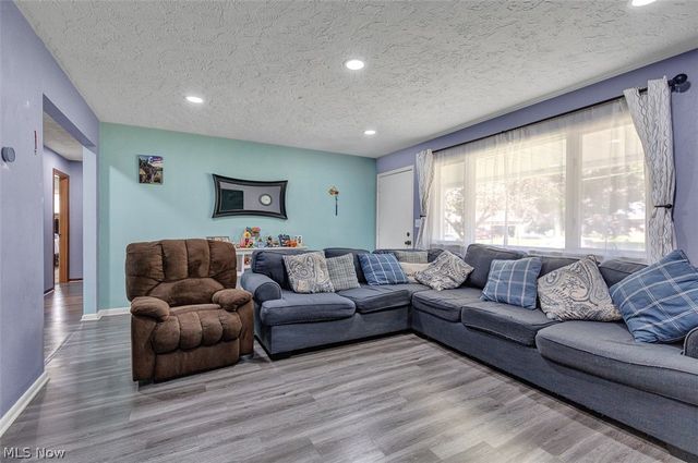 5847 Clement Drive, Lorain, OH 44053