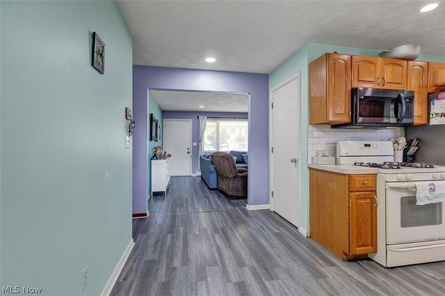 5847 Clement Drive, Lorain, OH 44053