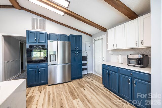 138 Strand Road, New London, NC 28127