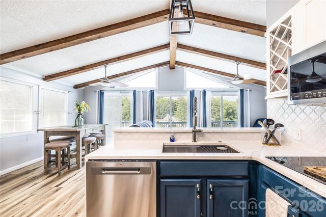 138 Strand Road, New London, NC 28127
