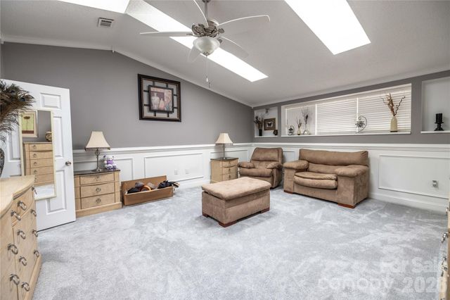 138 Strand Road, New London, NC 28127
