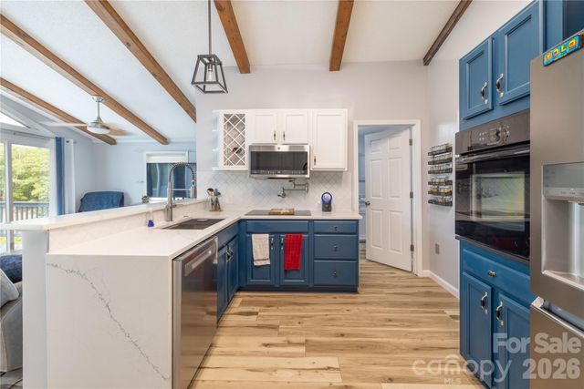 138 Strand Road, New London, NC 28127