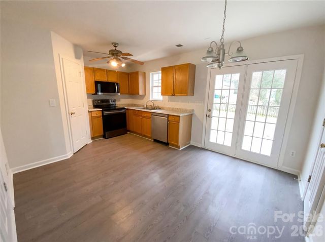 7136 Henderson Valley Lane, Charlotte, NC 28269