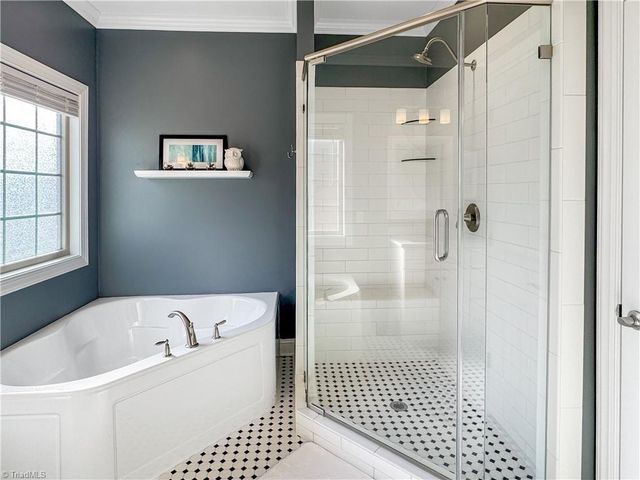 2234 Renaissance Lane, High Point, NC 27262