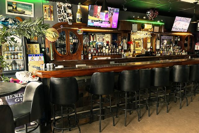 3614 W Division Street, Chicago, IL 60651